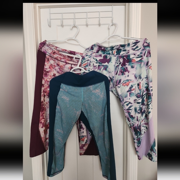 SET OF 3 Women's Athletic Leggings Set - Picture 1 of 8